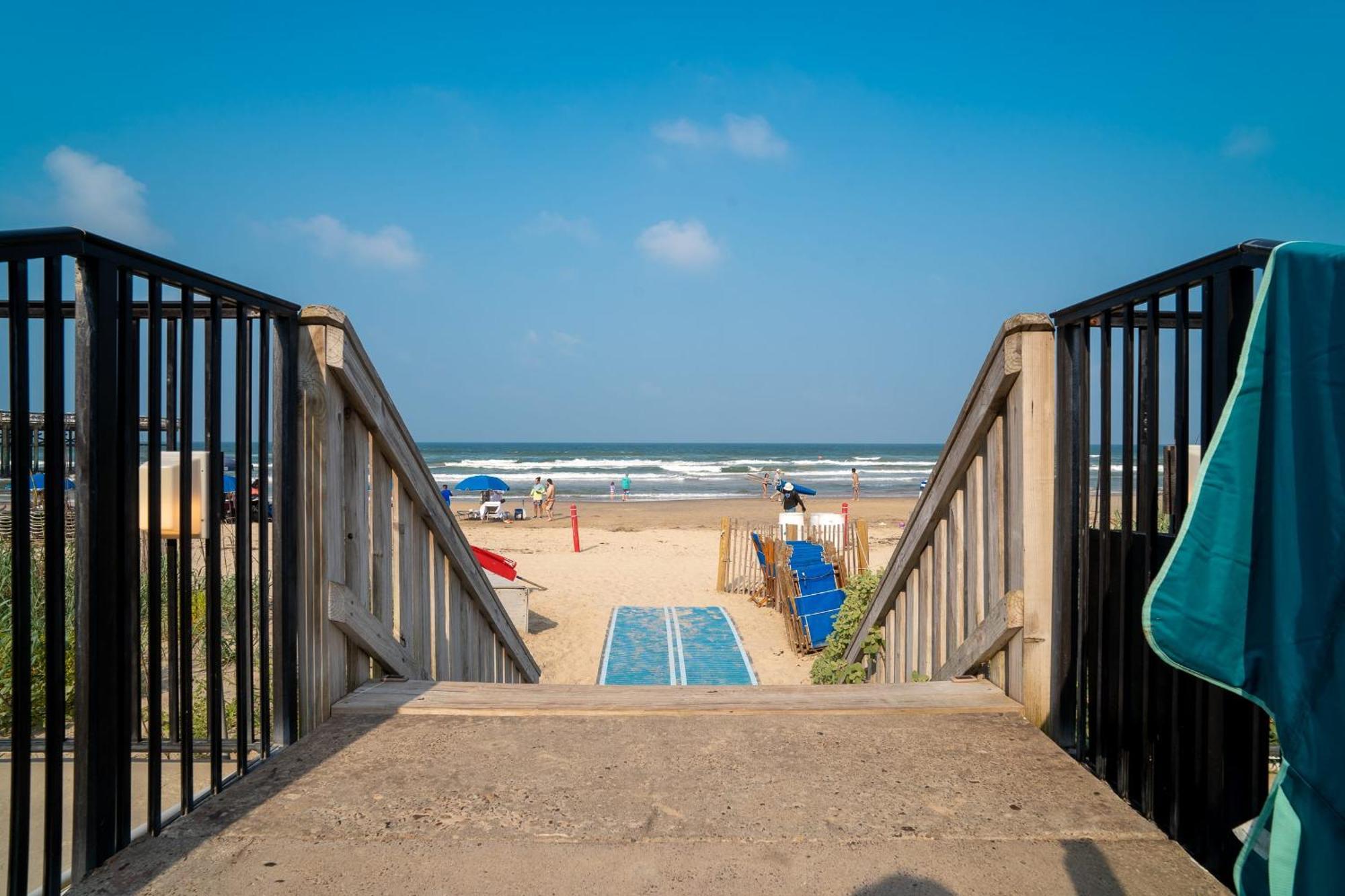 Herons Haven Coastal Elegance With Pool Access 223 South Padre Island Exterior photo